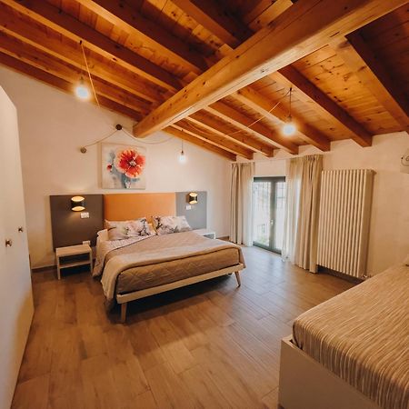 Agriturismo" Il Glicine Bianco" Монцамбано Екстериор снимка