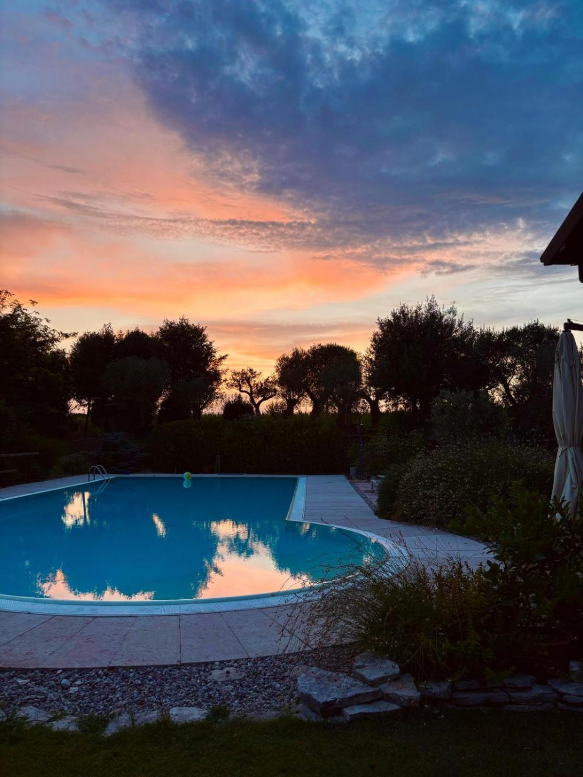 Agriturismo" Il Glicine Bianco" Монцамбано Екстериор снимка